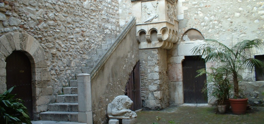 Interno palazzo Corvaja