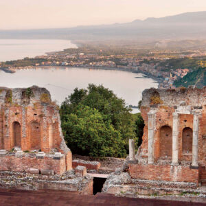 Teatro Greco - Scena e Golfo di Naxos