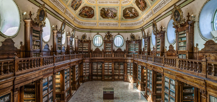 Vista interna della Biblioteca