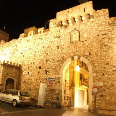 Porta Catania e l'antico sistema difensivo