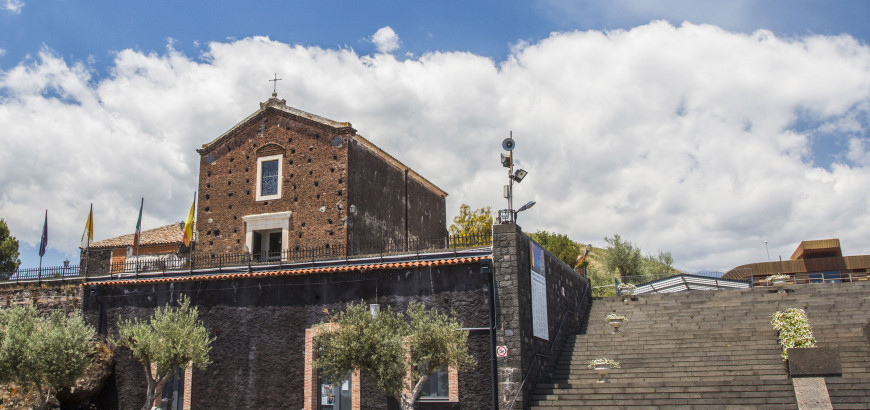 Santuario della Madonna della Sciara di Mompileri