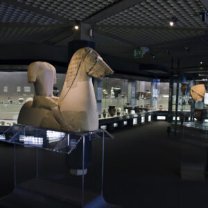 Interno dell'esposizione al museo Paolo Orsi