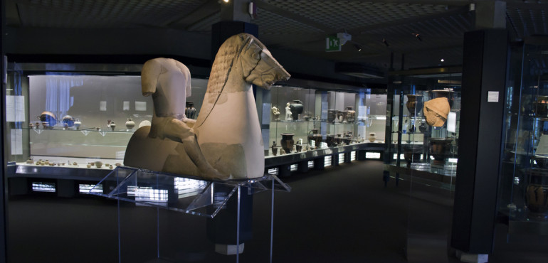 Interno dell'esposizione al museo Paolo Orsi