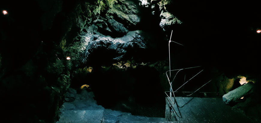 Grotta sotterranea dove scorre il fiume Amenano
