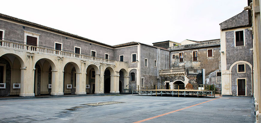 Il cortile interno