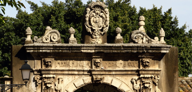 Ingresso da via crociferi