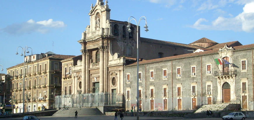 Vista della piazza