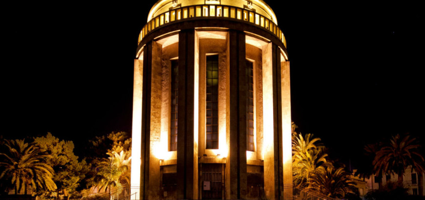 Il pantheon di notte