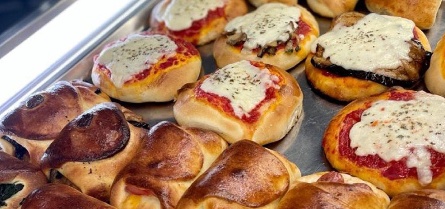 Pizzette e cartocciate farcite per tutti i gusti!