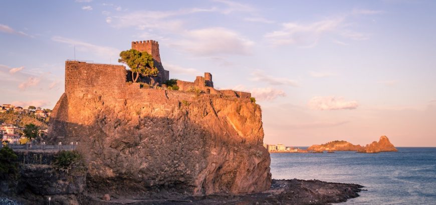 Il castello di Aci Castello