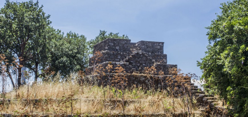 Torretta di pietra lavica