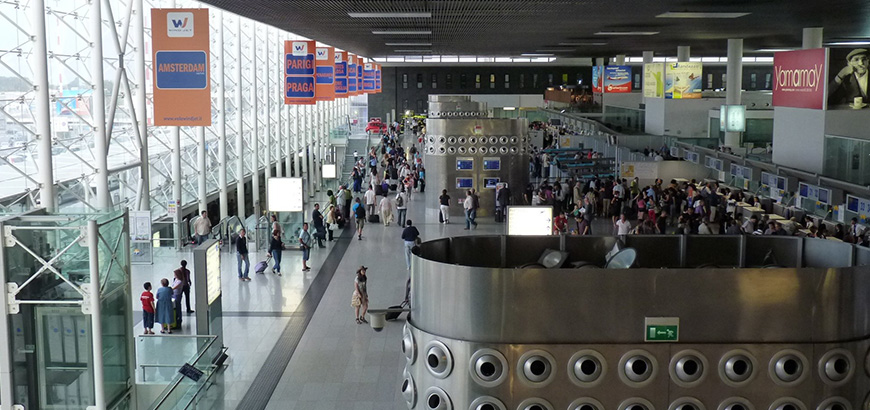 Aeroporto di Catania: area partenze