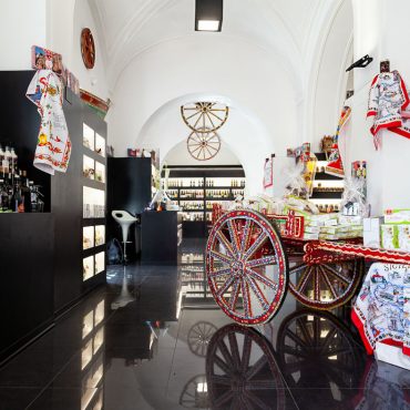 Unique design shop