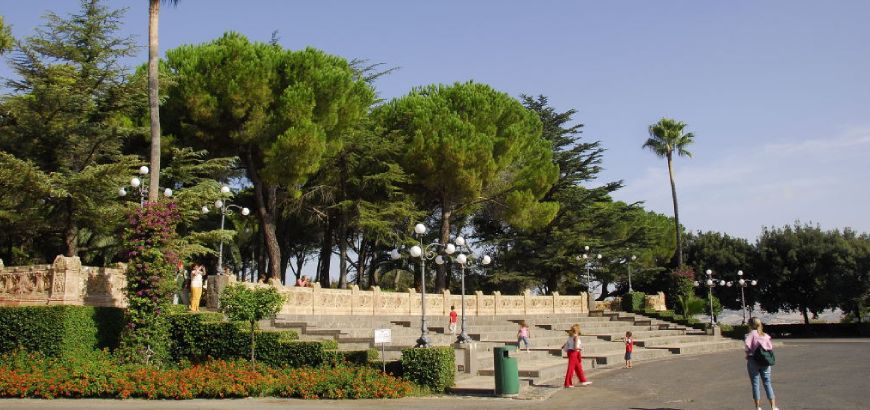 La villa comunale di Caltagirone