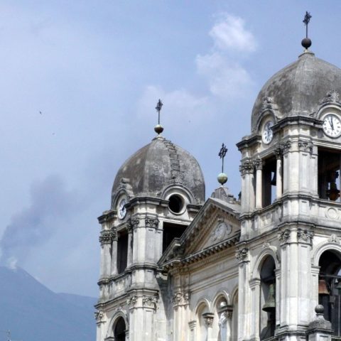 I campanili della chiesa Madre di Zafferana Etnea