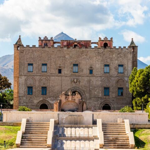 Panoramic view of palace and garden